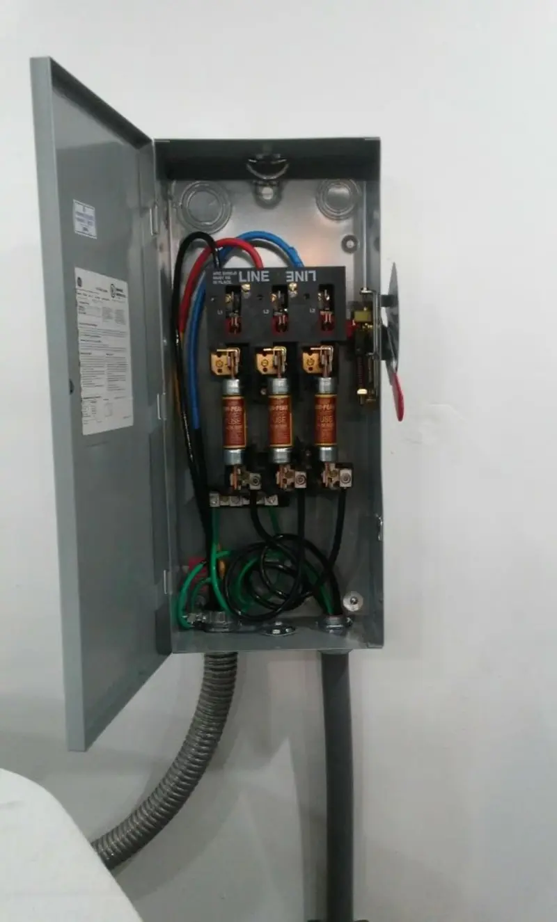 Three-phase disconnect switch installed for Electrical Wiring & Rewiring in Jasper
